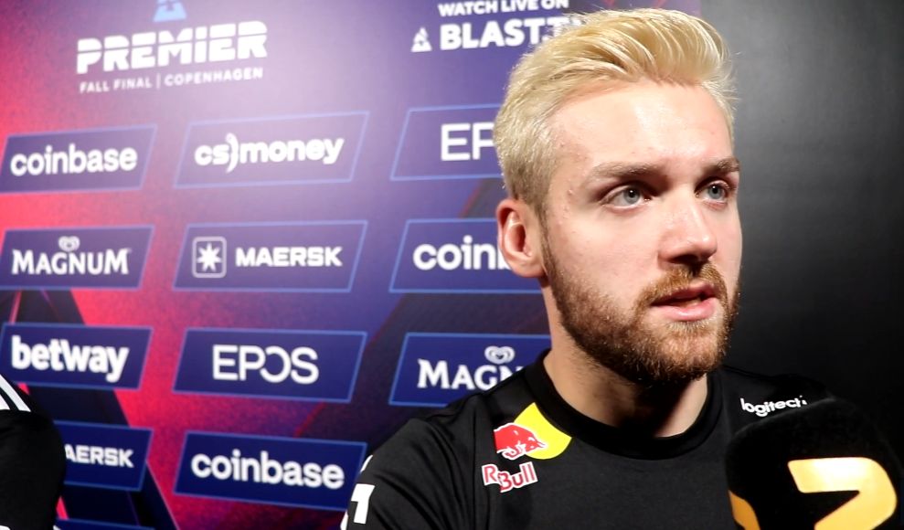 karrigan与frozen赛后：比分11：12时，大家才相信这把能翻