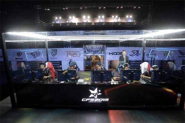 DRX 3-2 T1获得2022英雄联盟全球总决赛冠军，上单Kingen FMVP