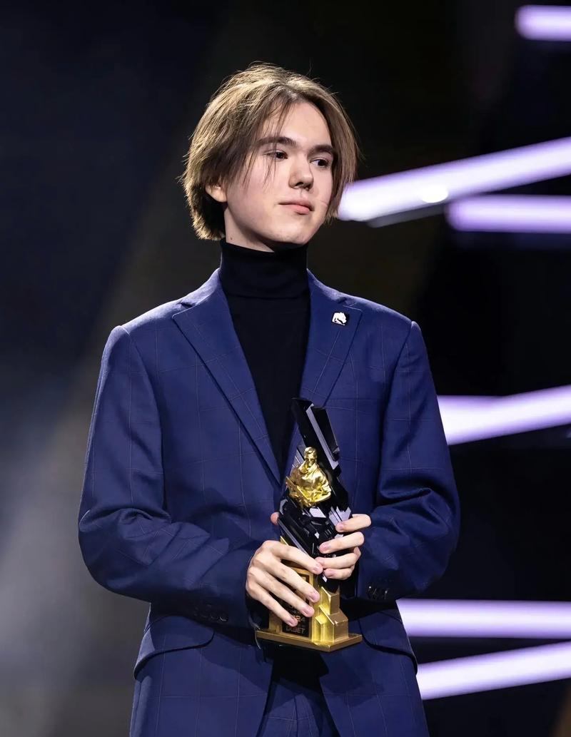 Spirit将面对 Mouz ， Vitality 将与 The MongolZ 在BLAST Bounty Fall 2025半决赛中相遇