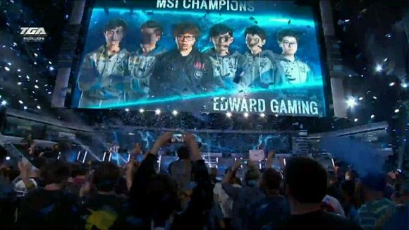 再战一年！ Crisp ：明年继续打！工资帽减半假新闻 我就比去年少几千块