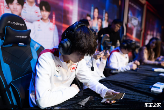 xiaofang ： 觉得自己的新秀赛季没什么收获