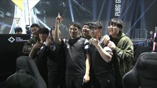 【前瞻】2025LPL春季赛 1月28日 LGD vs BLG