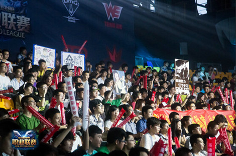 王者荣耀豪门战队消极比赛！此举引起解说破防官方重罚